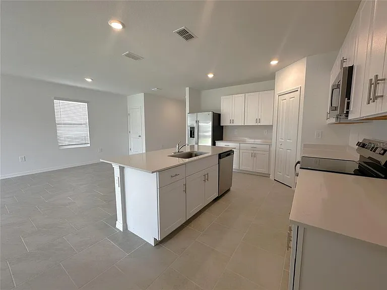 11847 Cloverly Ln — Photo 6