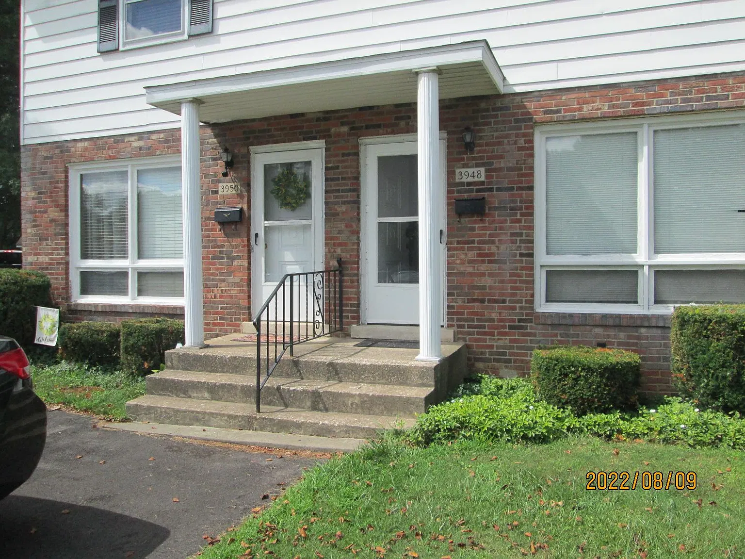 2 bed, 1000 sqft, $1,100 — Photo 1