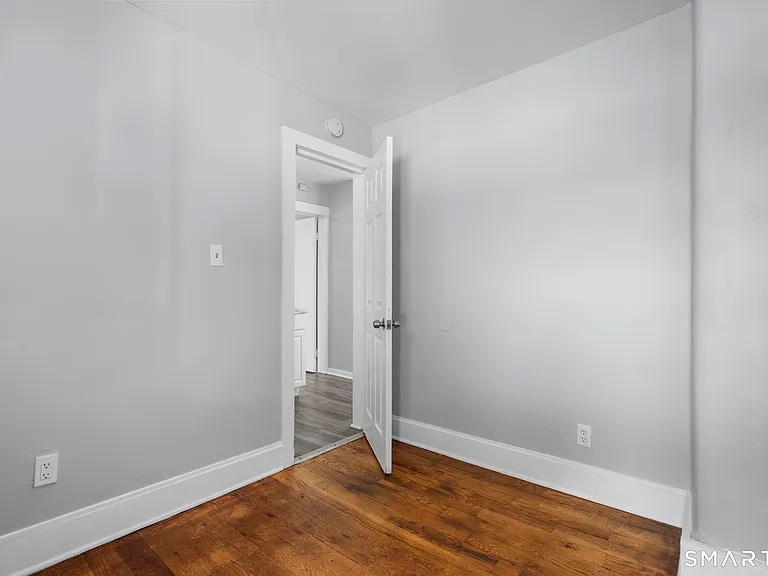165 Starr St #2 — Photo 26