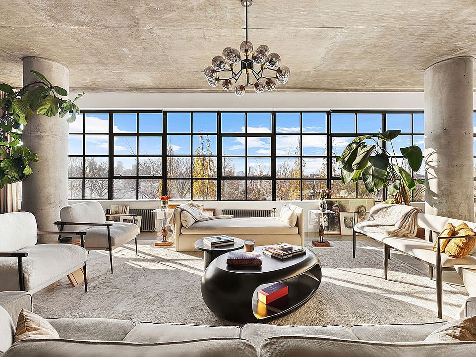 1st image of 495 West St APT 3
