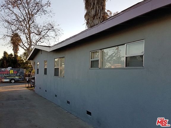 2nd image of 591 Hyde Park Pl