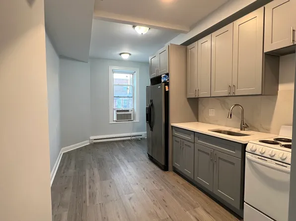 23-62 Steinway Avenue image 1 of 9