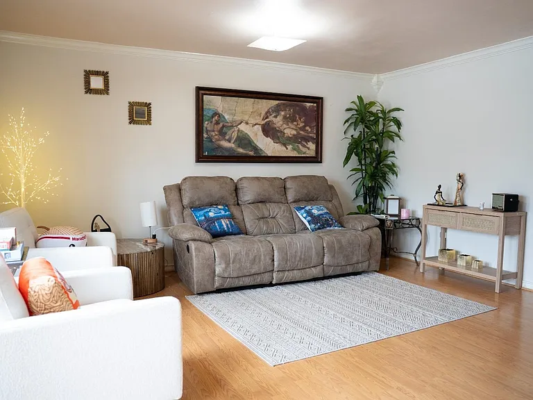 101 W Del Mar Blvd #9D — Photo 6
