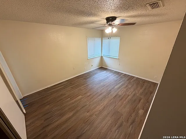 9826 Meadow Br — Photo 10