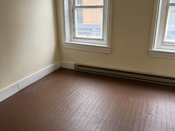 3rd image of 917 Hamilton St APT 3A