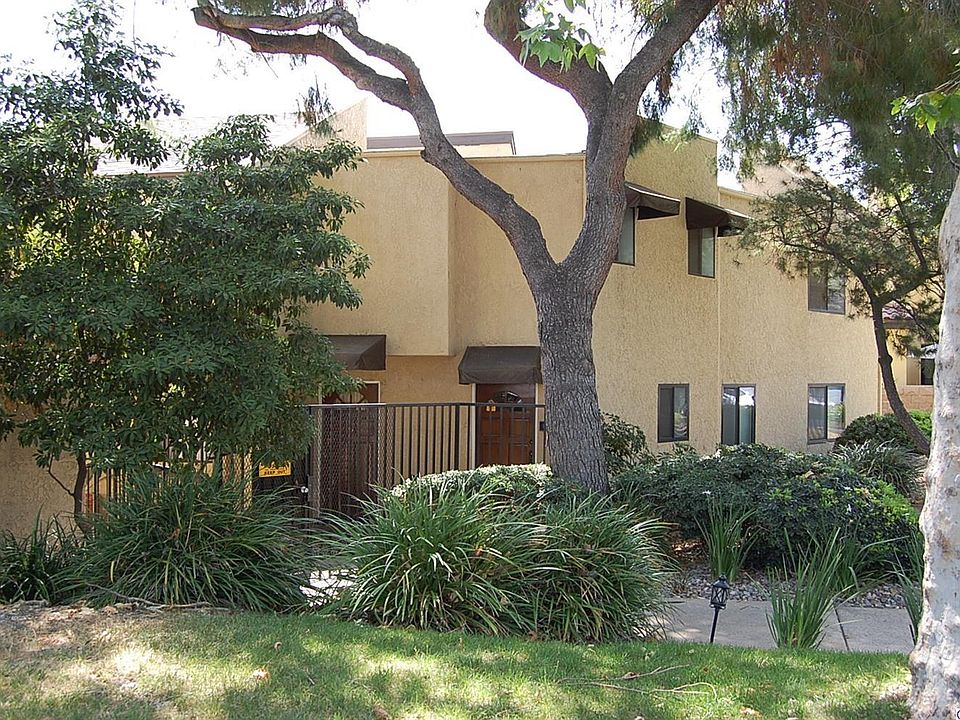 1st image of 3130 Montrose Ave APT 115