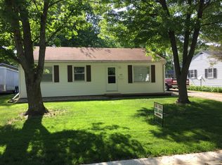 1015 Johnson Ln, Springfield, IL 62702