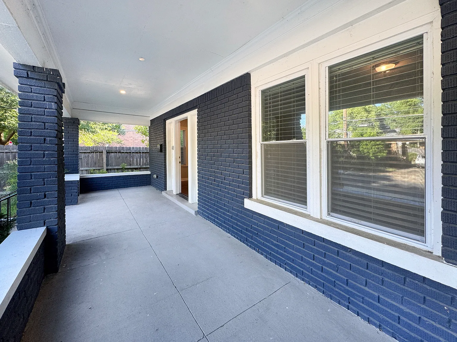 3 bed, 1477 sqft, $2,000 — Photo 3