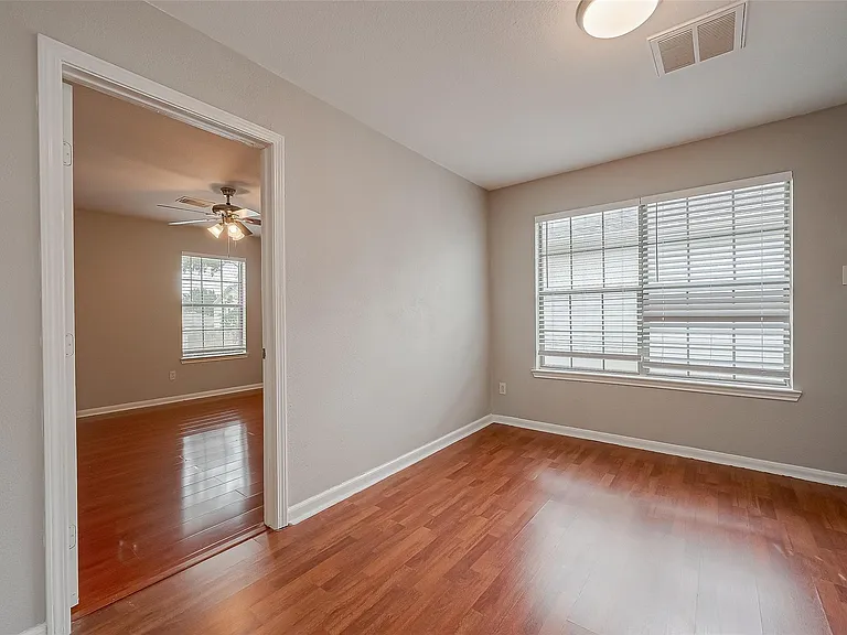 9234 Windswept Grove Dr — Photo 17