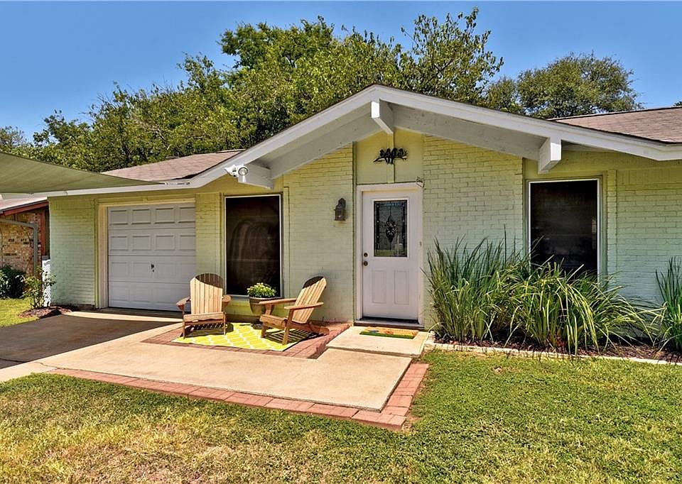 1st image of 2518 Berkett Dr