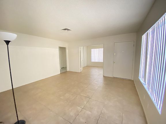 4th image of 4392 Bramblewood St #1