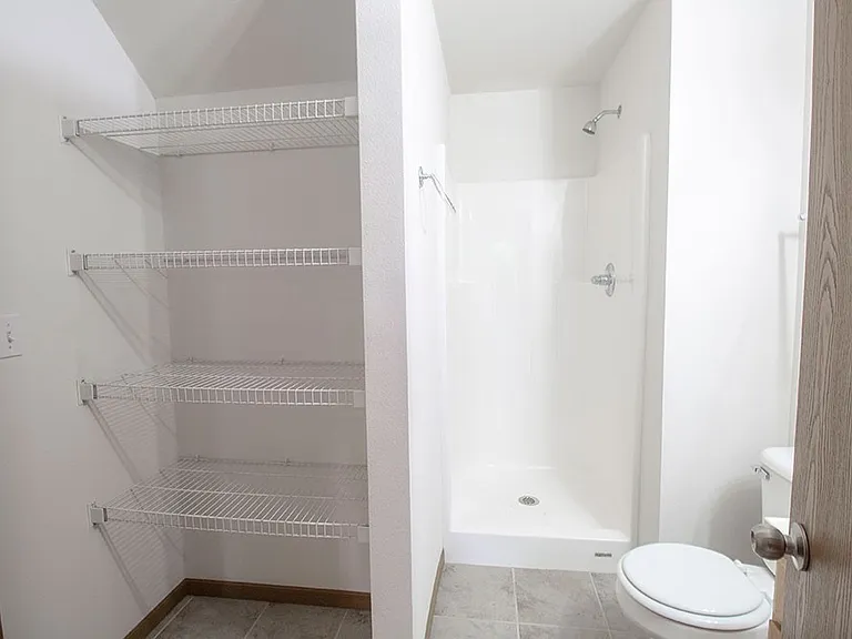 2119 Ballenger Ln — Photo 14