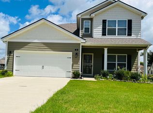 10 Blackthorn Cv, Oakland, TN 38060