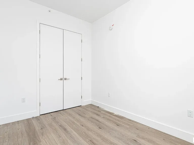 322 Grand Concourse #1406 — Photo 13