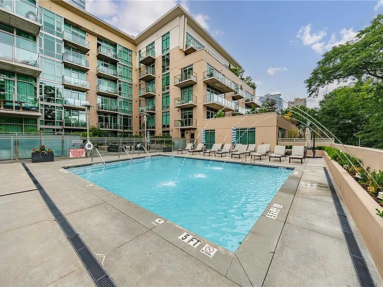 905 Juniper St NE #309 — Photo 41
