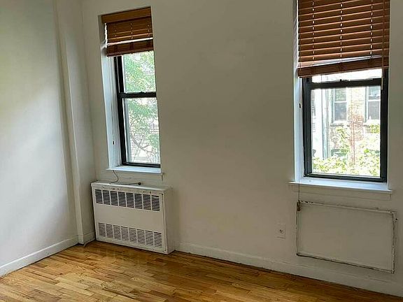 5th image of 307 E 89th St APT 3A