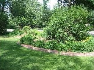 3331 Melody Ln, Lansing, MI 48912