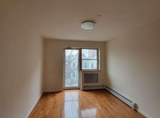 950 41st St APT 3B, Brooklyn, NY 11219