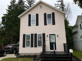 208 S Bailey St, Cheboygan, MI 49721
