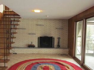 34634 Bartlett Rd, Oconomowoc, WI 53066