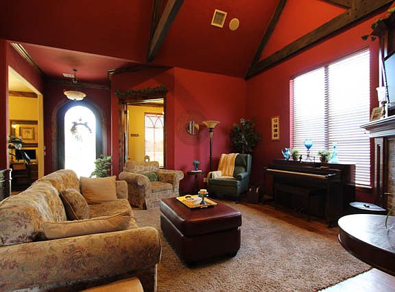 Roomy living with fireplace