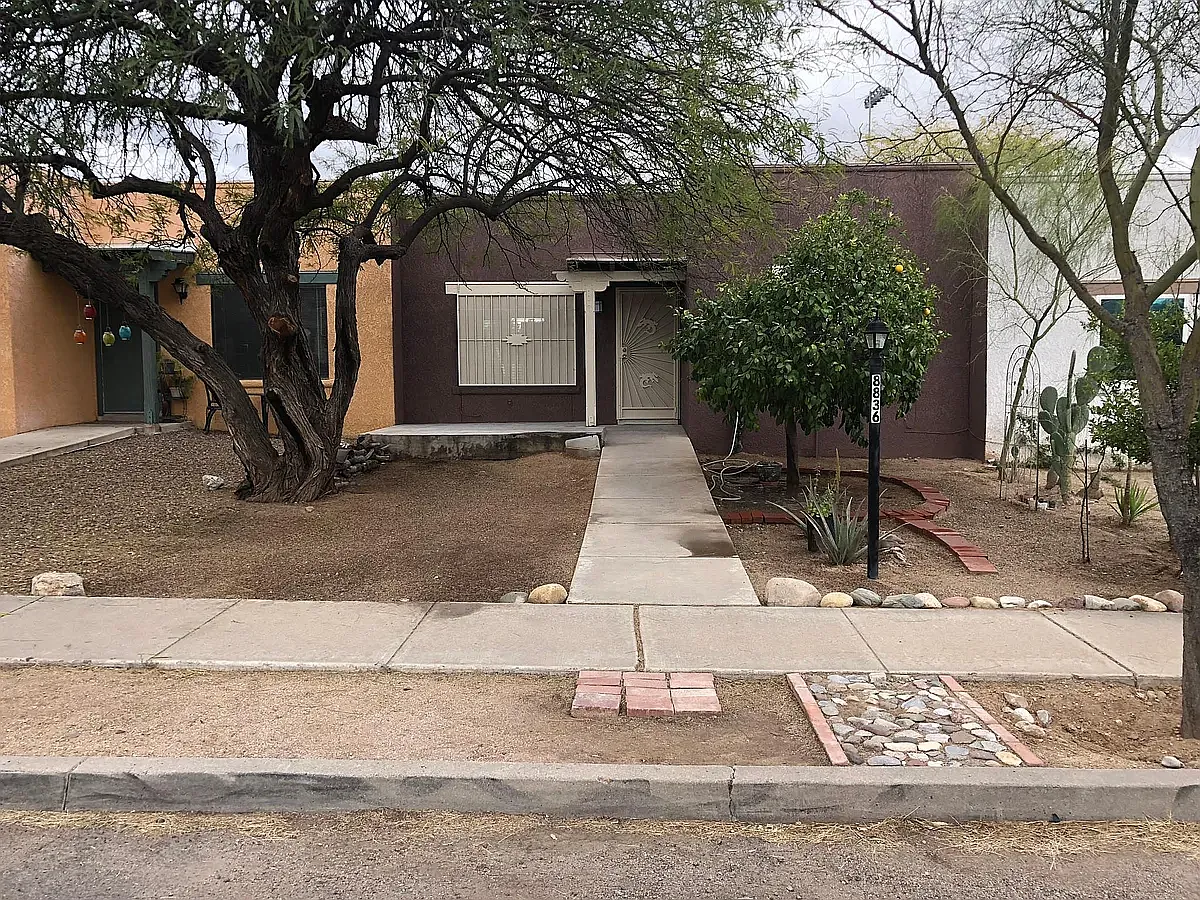 2 bed, 799 sqft, $1,375 — Photo 1