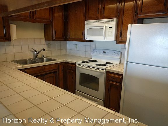 3rd image of 9 Zanzibar Terrace Dr