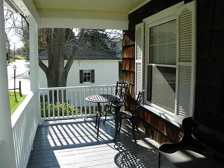 118 Whipple Rd — Photo 3