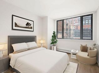 20 E. Scott St, Chicago, IL 60610