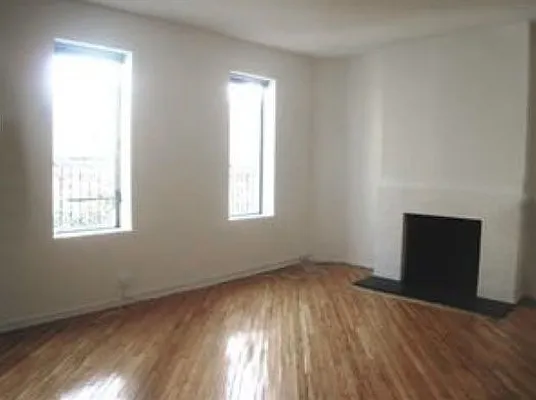 Rented by Manhattan Modern | media 21