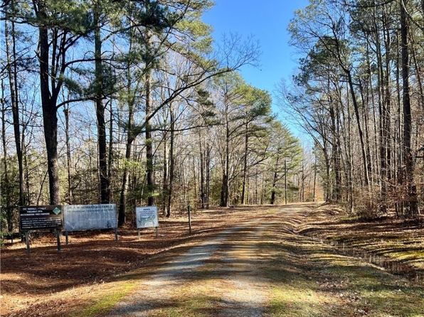 11901 Mapsico Rd, Charles City, VA 23030