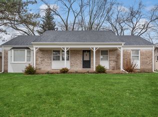 521 Burnt Ember Ln, Buffalo Grove, IL 60089