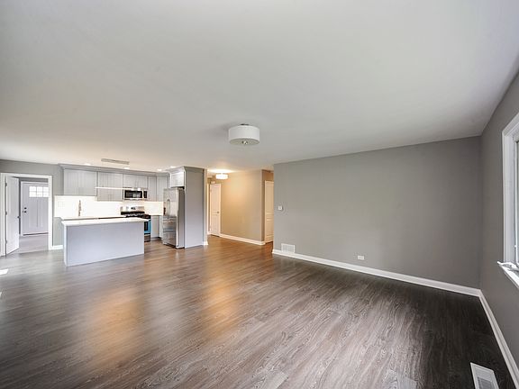 2nd image of 16701 Robinhood Dr