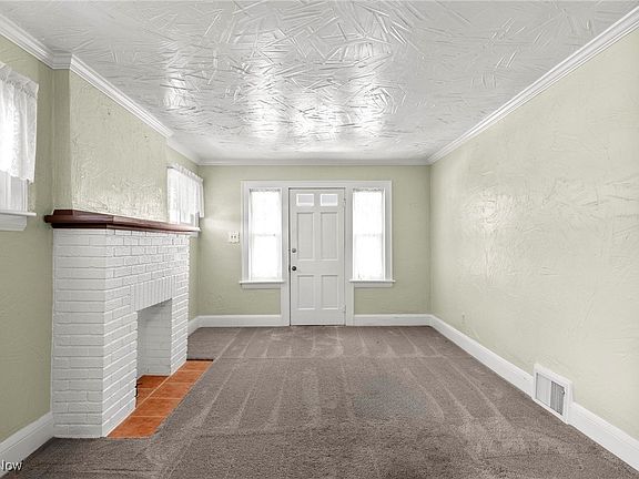 3rd image of 1568 6th St
