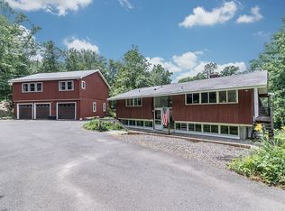 100 Taunton Hill Rd, Newtown, CT 06470
