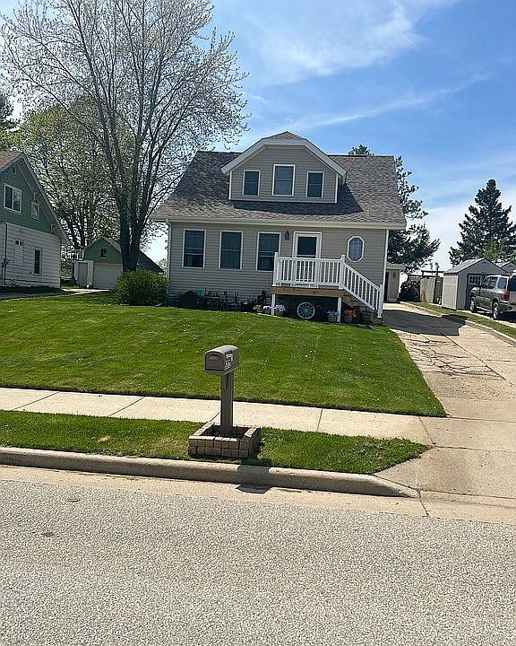 1st image of 522 N Milwaukee St