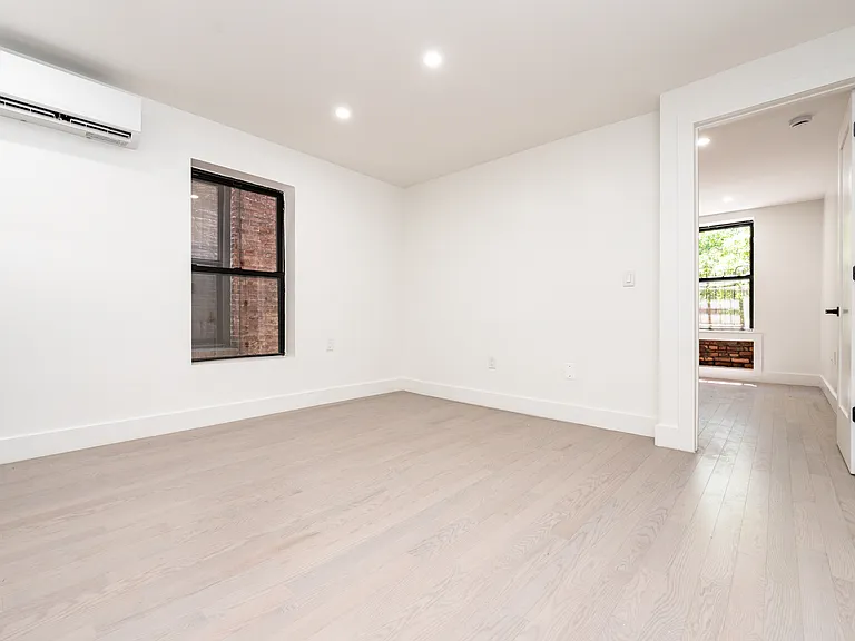 53 Clifton Pl #3 — Photo 7