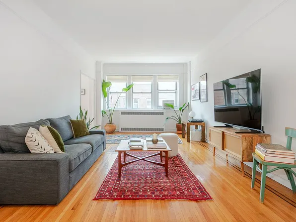 86-10 34th Ave #613, Queens, NY 11372