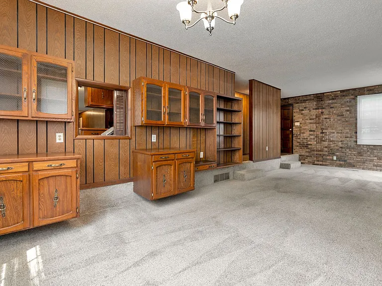 1660 Palmer Pl — Photo 3
