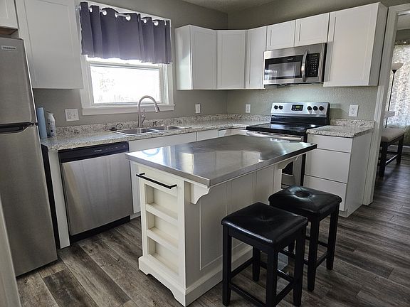 5th image of 1712 W 21st St