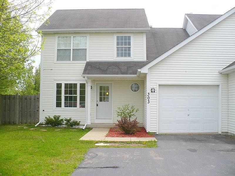 1st image of 303 Carlton Ct