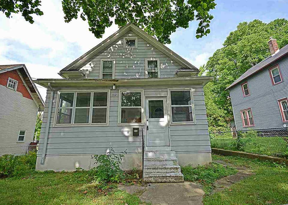 1st image of 312 Oakley Ave