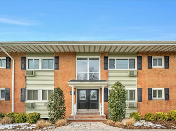 746 Deer Park Avenue #6E, North Babylon, NY 11703