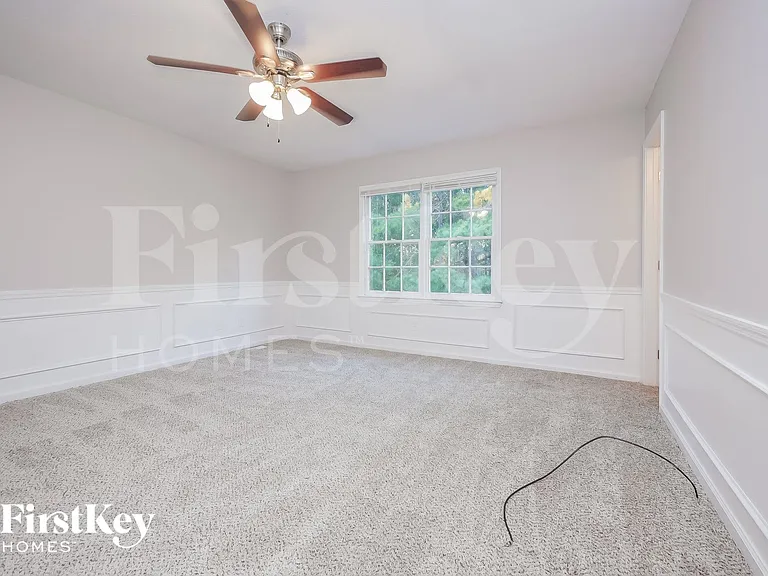 195 Freestone Dr — Photo 8