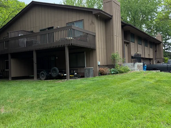 1283 Bridle Path Ct, White Bear Township, MN 55110