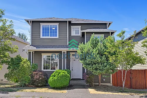 323 Graham Ave NE Photo 1