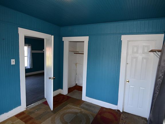 4th image of 21 Lakeville Street
