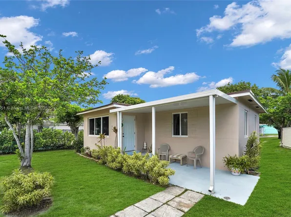 2447 Harding St, Hollywood, FL 33020