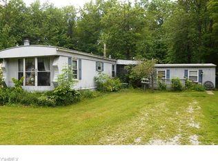 5145 University Dr, Geneva, OH 44041
