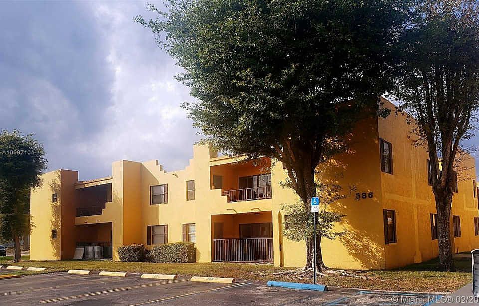 1st image of 586 NW 114th Ave APT 203